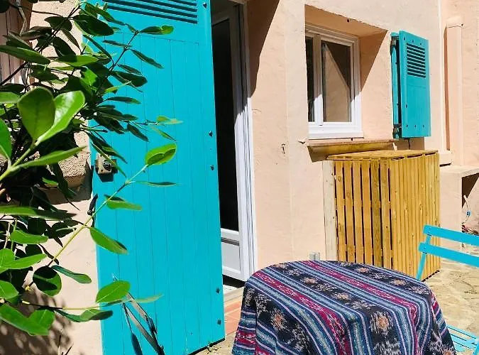 Maison La Source * Saint-Peïre-sur-Mer